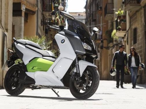  Betreiberkonzepte f&uuml;r erfahrungsspezifische Elektromobilit&auml;tsdienstleistungen